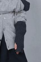 Load image into Gallery viewer, Ribbed Cashmere Hand Warmers