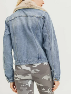 Customizable Denim Jacket w/ Detachable Faux-Fur Collar